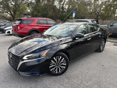 Photos of 2025 Nissan Altima SV for sale in Seffner, FL at Evo Motors