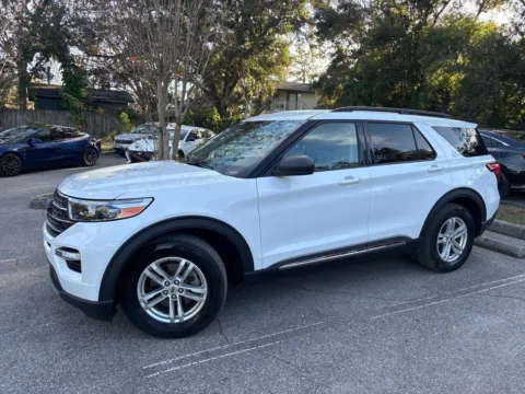 Another view of 2023 Ford Explorer XLT w/THREE-ROW LEATHER for sale in Seffner, FL at Evo Motors