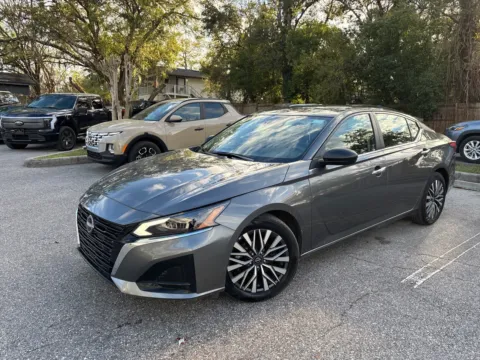 Photos of 2025 Nissan Altima SV for sale in Seffner, FL at Evo Motors