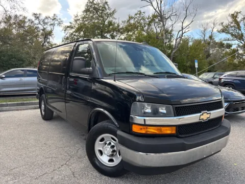 More photos of 2019 Chevrolet Express Cargo Van 2500 1WT 135.0 WB at Evo Motors, FL