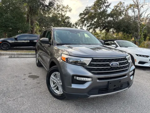 More photos of 2024 Ford Explorer XLT AWD w/3ROW LEATHER at Evo Motors, FL