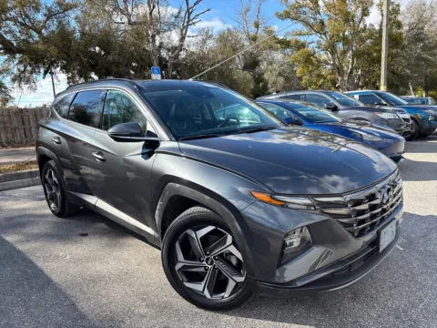 More photos of 2023 Hyundai Tucson Limited AWD at Evo Motors, FL