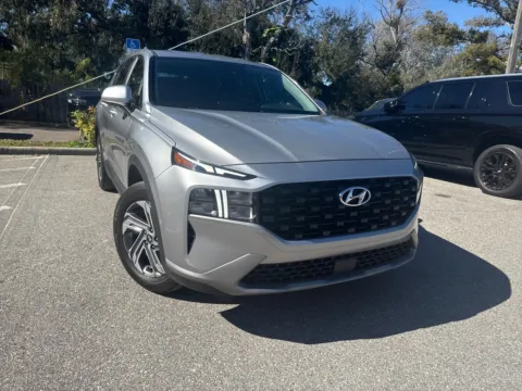 More photos of 2023 Hyundai Santa Fe SE at Evo Motors, FL