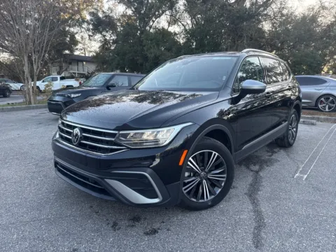 More photos of 2024 Volkswagen Tiguan Wolfsburg Edition w/THREE-ROW LTHR & PANO SUNROOF at Evo Motors, FL