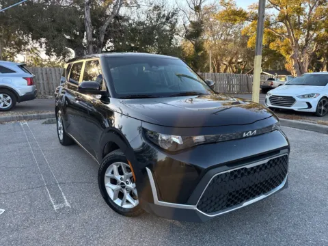 More photos of 2023 Kia Soul S at Evo Motors, FL
