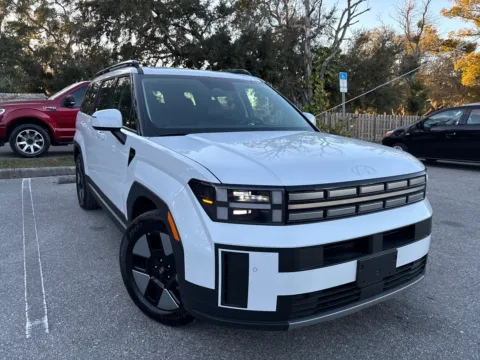 More photos of 2025 Hyundai Santa Fe Hybrid w/THREE-ROW LTHR SEL at Evo Motors, FL