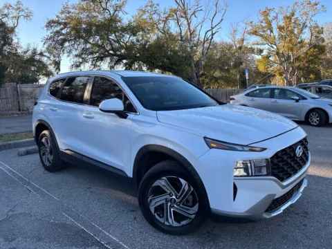 More photos of 2021 Hyundai Santa Fe SE at Evo Motors, FL