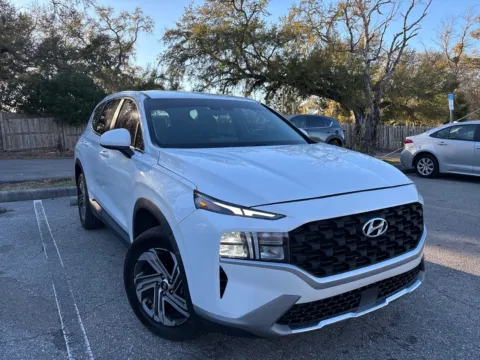 More photos of 2021 Hyundai Santa Fe SE at Evo Motors, FL