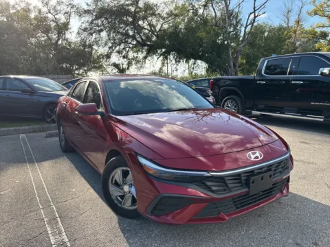 More photos of 2024 Hyundai Elantra SE at Evo Motors, FL