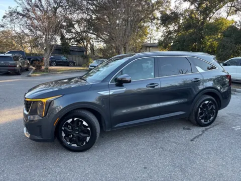 Another view of 2024 Kia Sorento S for sale in Seffner, FL at Evo Motors
