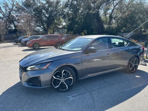 Another view of 2025 Nissan Altima SR for sale in Seffner, FL at Evo Motors