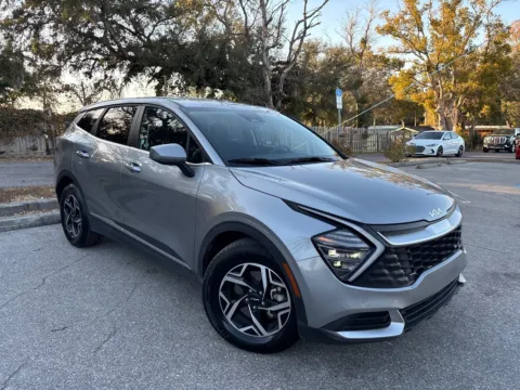 More photos of 2024 Kia Sportage LX at Evo Motors, FL