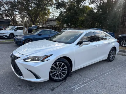 Photos of 2024 Lexus ES 350 for sale in Seffner, FL at Evo Motors