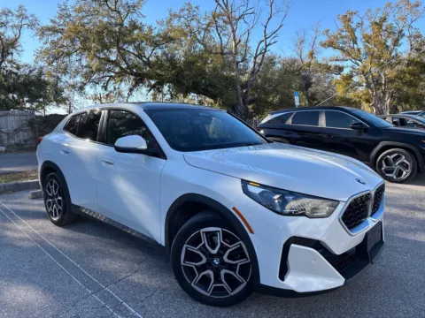 More photos of 2025 BMW X2 xDrive28i w/CONVENIENCE PKG. PANO SUNROOF at Evo Motors, FL