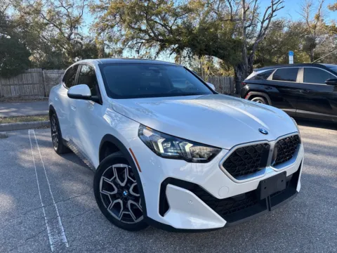 More photos of 2025 BMW X2 xDrive28i w/CONVENIENCE PKG. PANO SUNROOF at Evo Motors, FL