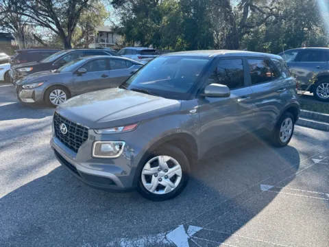 Photos of 2020 Hyundai Venue SE for sale in Seffner, FL at Evo Motors