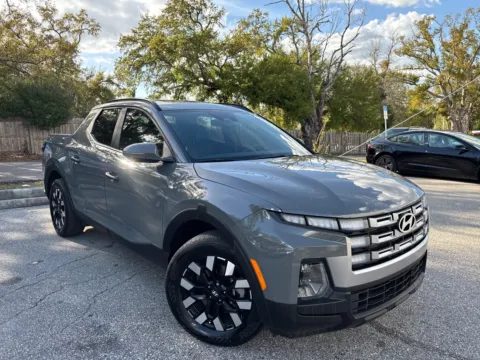 More photos of 2025 Hyundai Santa Cruz SEL Activity AWD w/LTHR. SUNR. at Evo Motors, FL
