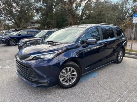 Photos of 2021 Toyota Sienna LE for sale in Seffner, FL at Evo Motors