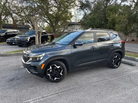 Another view of 2025 Kia Seltos S for sale in Seffner, FL at Evo Motors