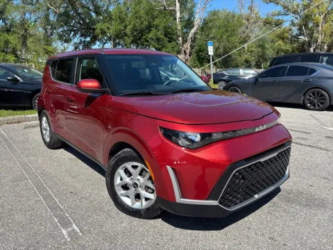 More photos of 2023 Kia Soul LX at Evo Motors, FL
