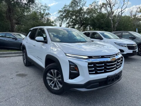 More photos of 2025 Chevrolet Equinox FWD LT at Evo Motors, FL