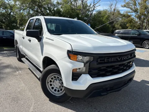 More photos of 2023 Chevrolet Silverado 1500 Work Truck V8 EXT. CAB at Evo Motors, FL