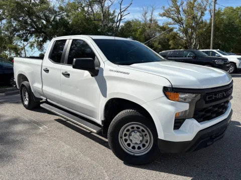 More photos of 2023 Chevrolet Silverado 1500 Work Truck V8 EXT. CAB at Evo Motors, FL