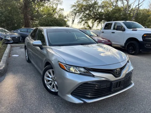 More photos of 2019 Toyota Camry LE at Evo Motors, FL