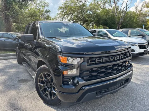 More photos of 2022 Chevrolet Silverado 1500 Custom Extended Cab w/WHEELS & LEATHER at Evo Motors, FL