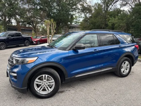 Another view of 2023 Ford Explorer XLT for sale in Seffner, FL at Evo Motors