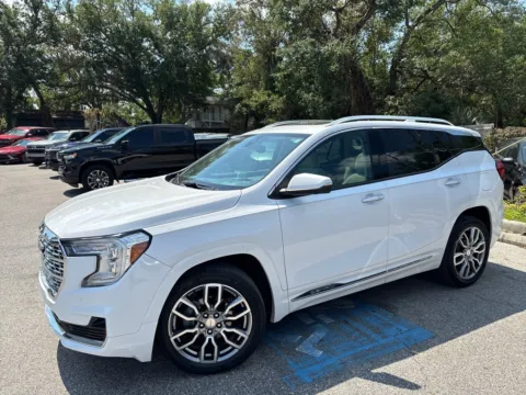 More photos of 2022 GMC Terrain Denali AWD w/PREMIUM PKG. PANO ROOF at Evo Motors, FL