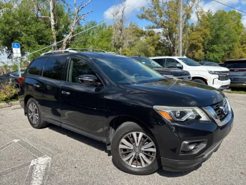 More photos of 2018 Nissan Pathfinder S at Evo Motors, FL