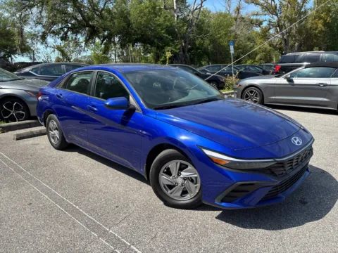 More photos of 2025 Hyundai Elantra SE at Evo Motors, FL