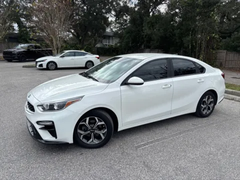 Another view of 2020 Kia Forte LXS for sale in Seffner, FL at Evo Motors