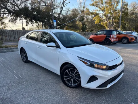 More photos of 2023 Kia Forte LXS at Evo Motors, FL