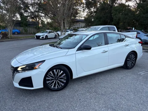Another view of 2025 Nissan Altima SV for sale in Seffner, FL at Evo Motors