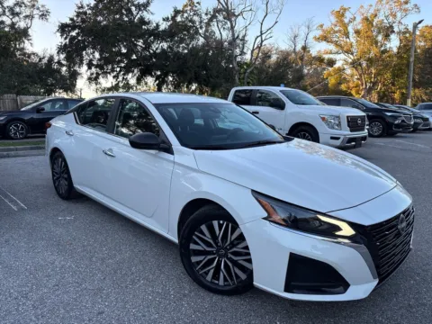 More photos of 2025 Nissan Altima SV at Evo Motors, FL