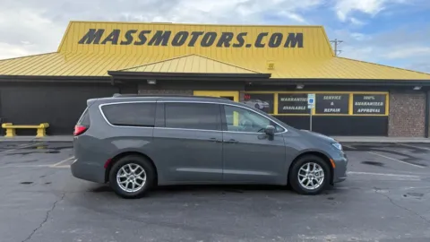 Silver 2022 Chrysler Pacifica Touring L Van 4D for sale in Boise, ID
