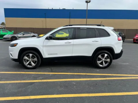 More photos of 2022 Jeep Cherokee Limited Sport Utility 4D at MASS Motors Fairview Used Car Dealership, ID