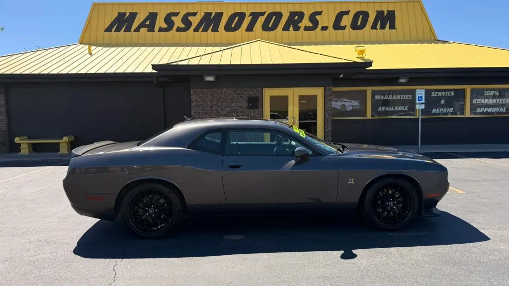 2015 Dodge Challenger Scat Pack's photo