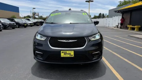 Another view of 2021 Chrysler Pacifica Touring L Minivan 4D for sale in Boise, ID at MASS Motors Fairview Used Car Dealership