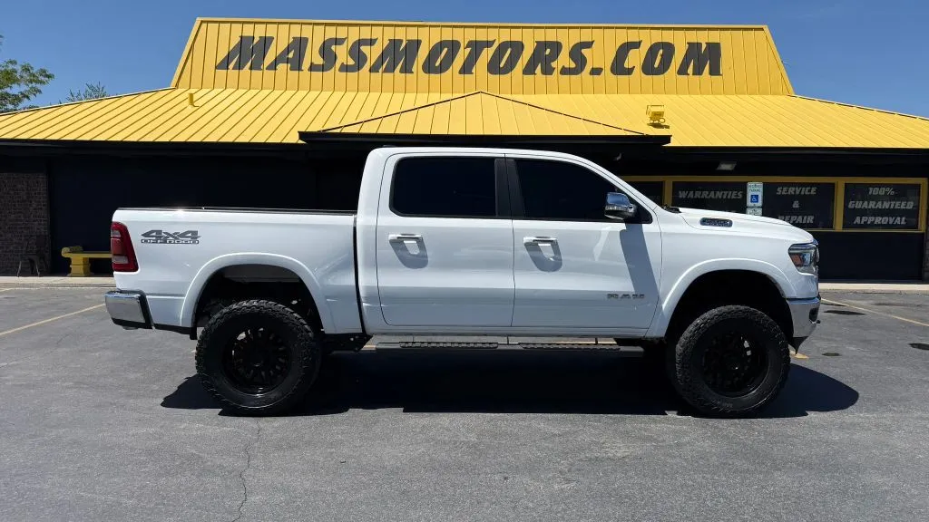 2020 RAM 1500 Laramie 4x4 Crew Cab 5'7's photo