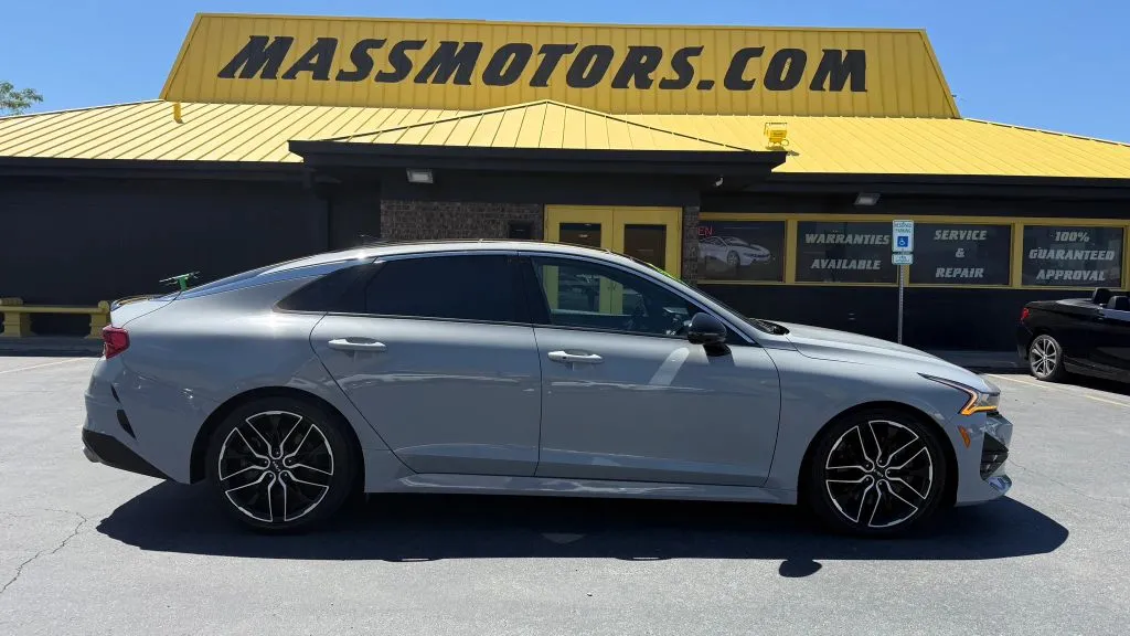2022 Kia Optima GT FWD's photo