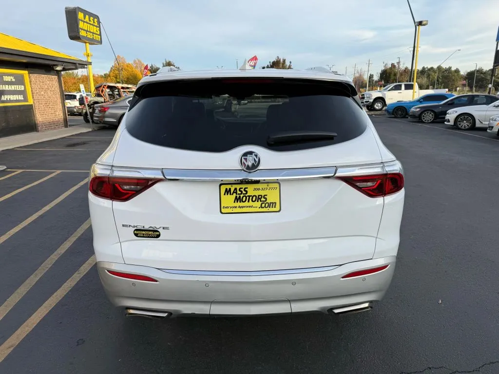 Buick Enclave photo 7
