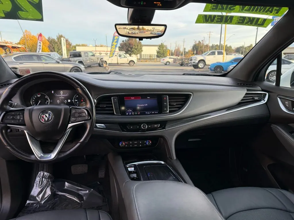 Buick Enclave photo 10