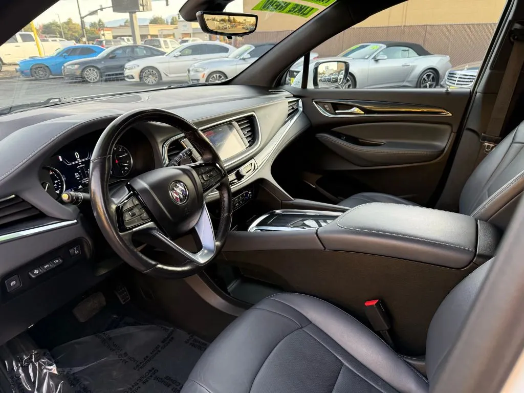 Buick Enclave photo 9