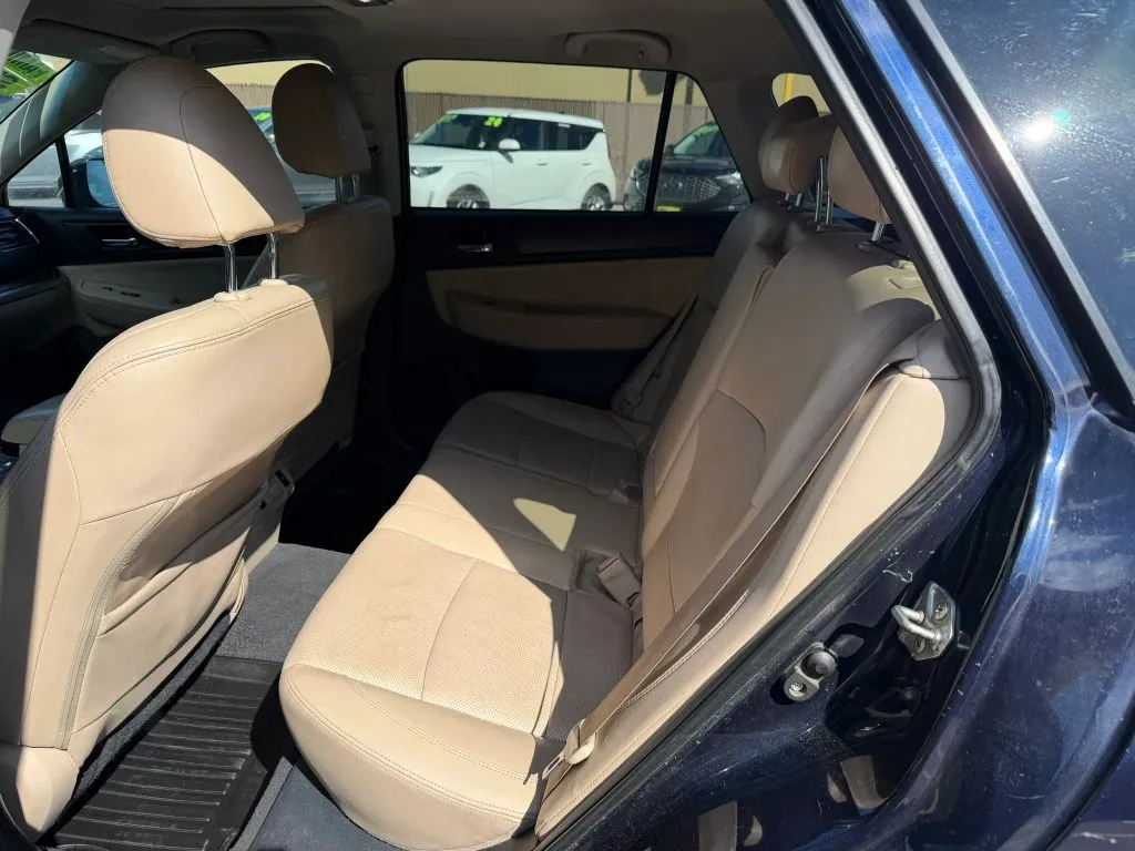 Subaru Outback photo 10