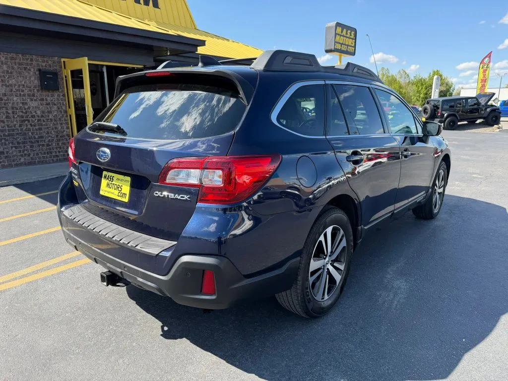 Subaru Outback photo 8