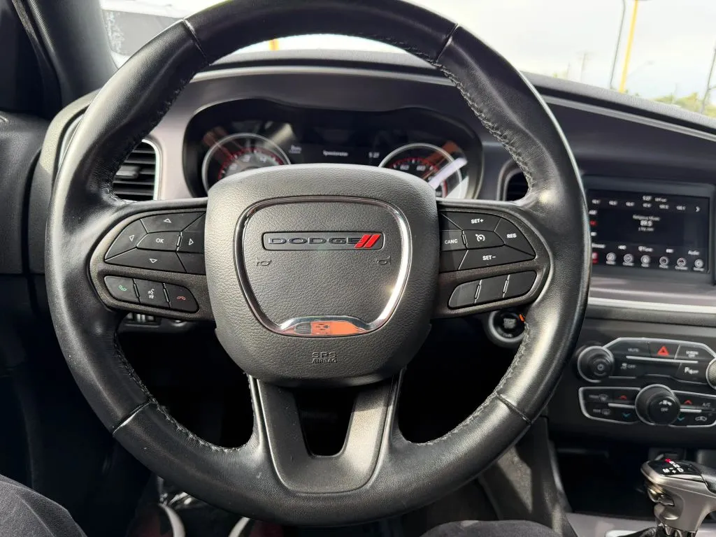 Dodge Charger photo 14