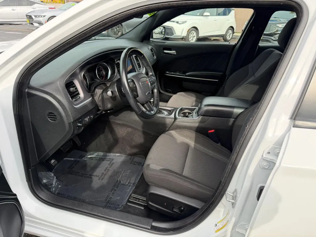 Dodge Charger photo 12